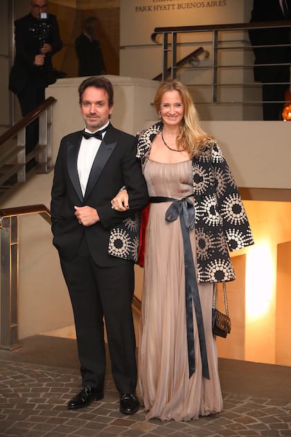 El empresario Sebastián Bagó y su esposa, la exmodelo y diseñadora de joyas, Roxana Zarecki