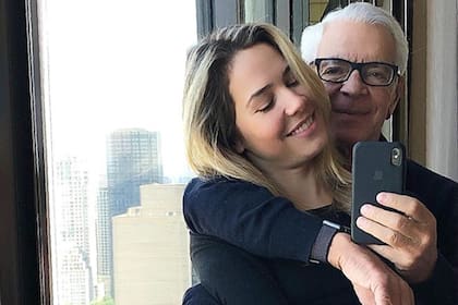 En febrero de 2020 y a tan solo nueve meses de haber comenzado la relación, el reconocido empresario y la modelo se casaron en una ceremonia íntima