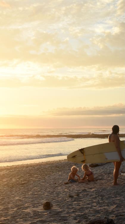 El encanto del pueblo reside en la invitación a vivir el ahora
