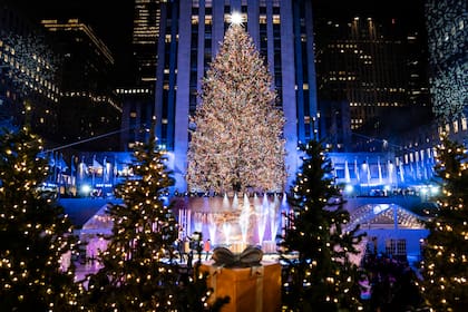 El encendido del árbol de Navidad del Rockefeller Center es uno de los eventos más esperados por los neoyorquinos (Archivo)