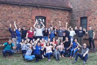 Son millennials y buscan hacer una silenciosa revolución