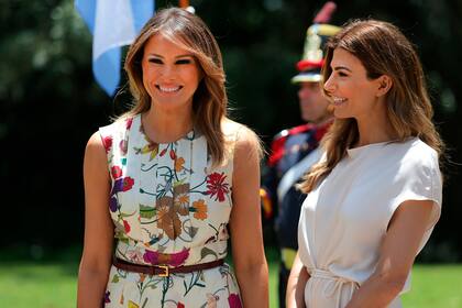 El encuentro entre Juliana Awada y Melania Trump, a pura sonrisa, en Villa Ocampo.
