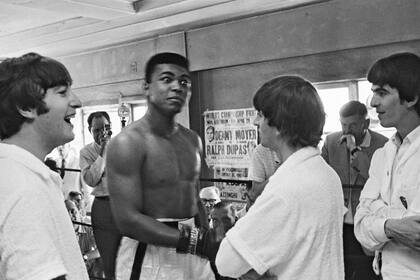 El encuentro entre Muhammad Ali y Los Beatles se produjo en febrero de 1964, en Miami