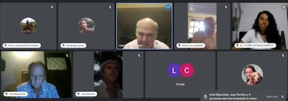 El encuentro por zoom se hizo a las 20.30 del jueves