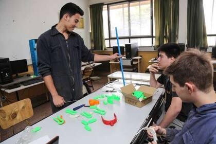 El enfoque de Guillén es intentar brindar soluciones técnicas a problemáticas sociales