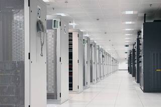 ¿Estamos en una burbuja de inteligencia artificial o en la base de una nueva revolución?