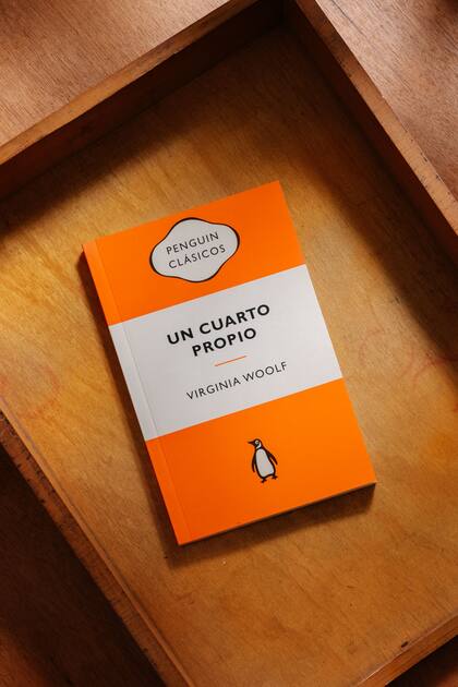 El ensayo de Virginia Woolf se volvió un clásico del pensamiento feminista