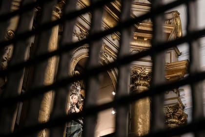 El entramado de la reja de madera del Coro Bajo, el recinto desde donde las monjas de clausura seguían las celebraciones de las misas