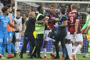 Incidentes entre hinchas del Niza y jugadores del Marsella, con Sampaoli involucrado