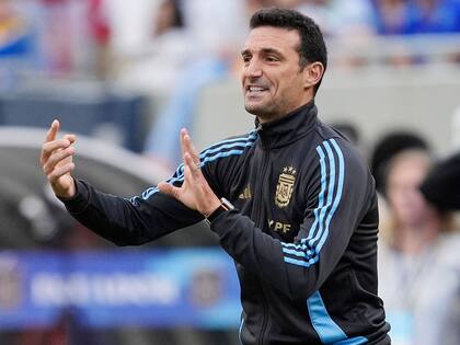 El entrenador argentino Lionel Scaloni tiene entre sus filas a 21 campeones del mundo de Qatar