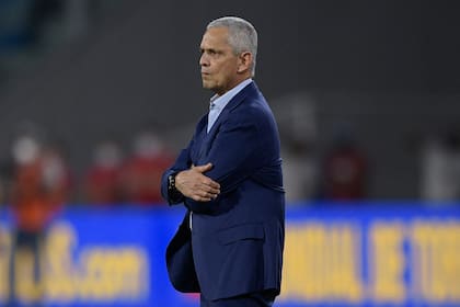 El entrenador de Colombia, Reinaldo Rueda, durante el partido con Argentina