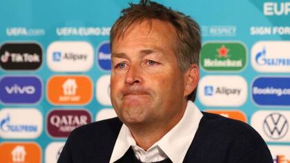 El entrenador de Dinamarca, Kasper Hjulmand, reconoció que había sido una jornada emocionalmente agotadora para su equipo.