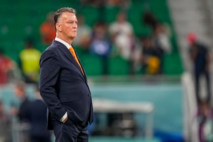 El entrenador de Países Bajos, Louis van Gaal , se retiró luego de la elimianción de sus seleccionado en el Mundial de Qatar 2022  (AP Foto/Luca Bruno)