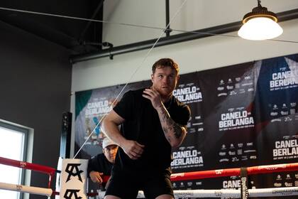 Para Abel Sánchez, será una "pelea ridícula" y Canelo saldrá como claro vencedor ante Terence Crawford