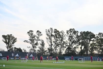El entrenamiento de River en el Camp en Ezeiza, ya con la cabeza puesta en el superclásico