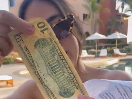 El envase encontrado también tenía un billete de 10 dólares (Foto: @marialaquecanta)