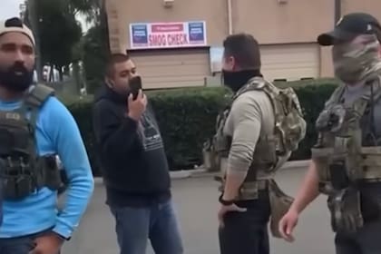 El episodio ocurrió el 7 de enero de 2026, en una esquina comercial del límite entre Santa Ana y Fountain Valley