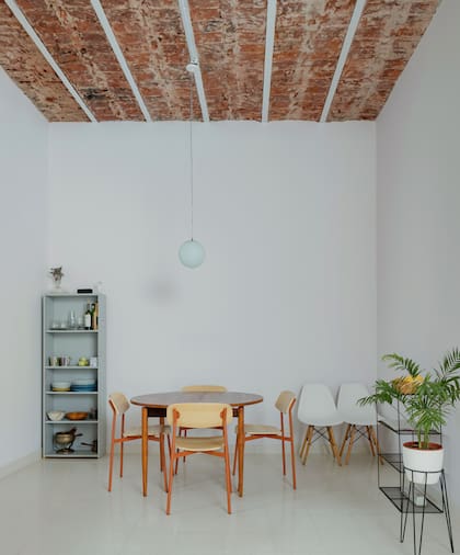 El equipamiento consta de piezas que ya tenían los dueños de casa.