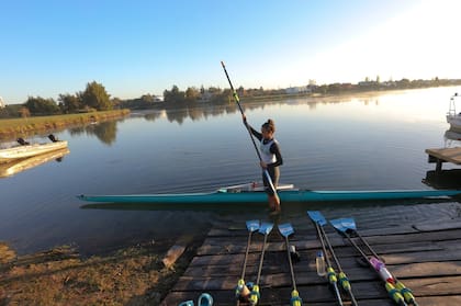 El equipo argentino de remo se entrena en la pista de Nordelta por el mal estado del rio en Tigre