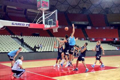 El equipo argentino se prepara pese a los contratiempos