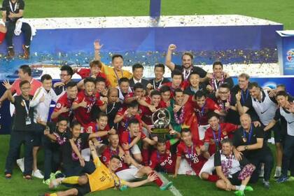 El equipo chino se coronó campeón asiático con Scolari