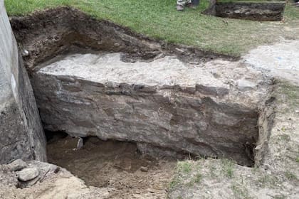 El equipo de expertos descubrió el detalle de cómo los soldados nazis colocaron la fortificación “exactamente dentro” de los muros de piedra de tres metros de espesor
