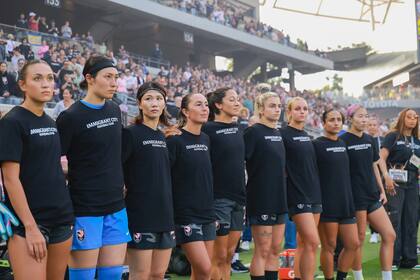 El equipo de fútbol femenino decidió tomar posición ante las acciones del ICE en Los Angeles