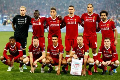 El equipo de Liverpool previo al partido