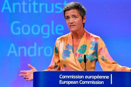 El equipo de Margrethe Vestager, de la Comisión de Competencia de la Unión Europea, ha contactado a unos 1.500 vendedores de Amazon