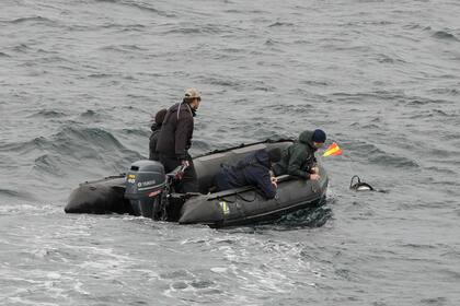 El equipo de Nat Geo lanza cámaras submarinas