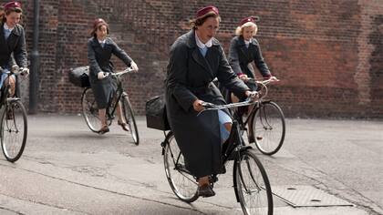 El equipo de parteras de Call the Midwife, la imperdible serie que se ve los lunes, por la BBC HD