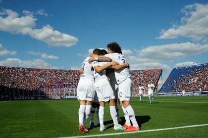 El equipo de Pizzi se impuso 2 a 1