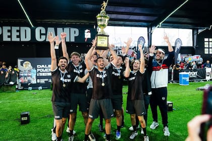 El equipo liderado por Occhiato se quedó con el triunfo (Foto: Instagram)