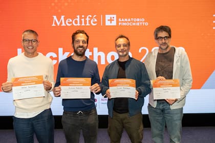 El equipo Luuma: Demián Glujovsky, Nicolás Kobilsky, Facundo Bertranou y Gastón Rossi.