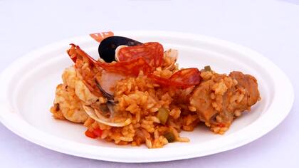 El equipo Mostaza presentó una paella con peperoni y recibió duras críticas