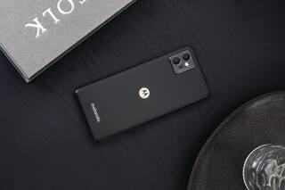 Así es el Moto g32, un celular de gama media, pero con buenas noticias para los jugadores