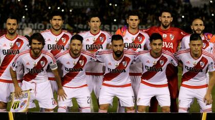 El equipo titular de River en Asunción