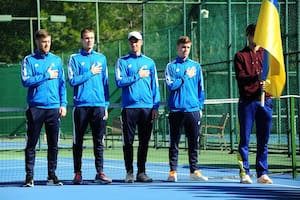 Mientras la guerra estalla en su país, el tenis de Ucrania encuentra un refugio en la Copa Davis