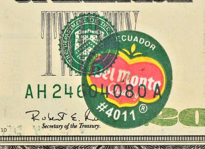 El error de la etiqueta de "Del Monte" se puede observar en el anverso de la pieza