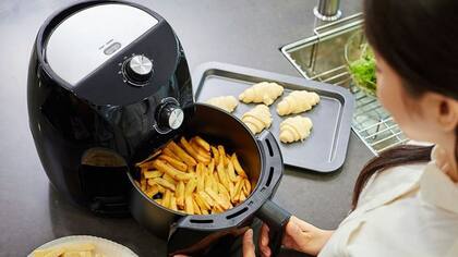 El error más común con la freidora de aire que puede provocar un incendio