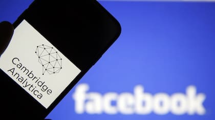 El escándalo de la firma Cambridge Analytica ha sido uno de los golpes más duros para Facebook