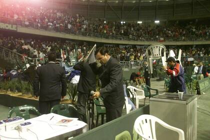 El escándalo desatado en Santiago