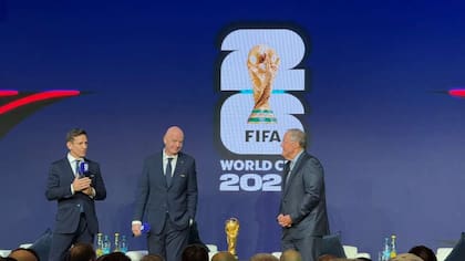 El escenario de presentación del calendario del Mundial 2026, con el presidente de la FIFA Gianni Infantino