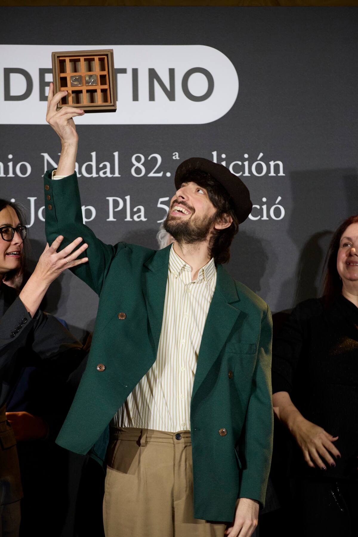 O escritor David Ucles ganhou o prêmio Nadal com uma “carta de amor” ao Barcelona O escritor David Ucles ganhou o prêmio Nadal com uma “carta de amor” ao Barcelona
