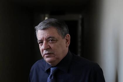 El escritor Luis Gusmán, reconocido como socio honorario de la SEA