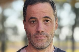 Manuel Crespo. “Casi morirse puede transformarse en una experiencia muy vital”