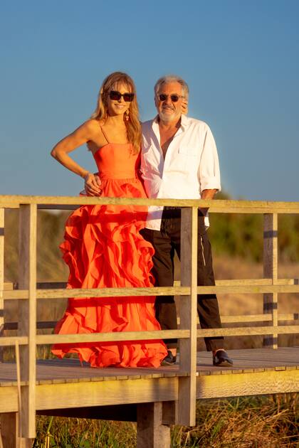 El escritor y filósofo francés Jean-Paul Enthoven acompañó a Patricia en parte del shooting. Están juntos hace más de doce años.