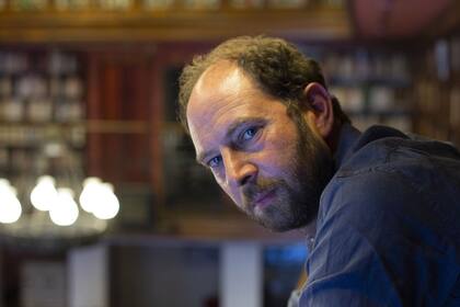 El escritor y periodista francés reivindica a los pensadores liberales del siglo XIX, cuestiona el sistema actual y dice que, en su país, los extremos políticos "están destruyendo la democracia"