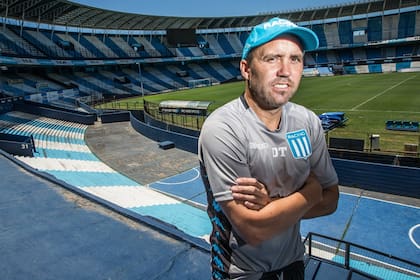 Eduardo Coudet dirigió a Racing en dos períodos y en febrero volvió al fútbol argentino para comandar los destinos de River