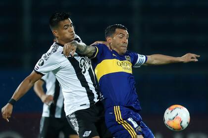 El esfuerzo de Carlos Tevez, el capitán